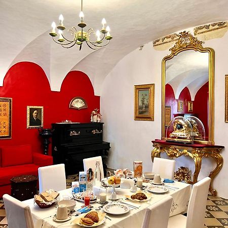 B&B Palazzo Lombardi 루체라 외부 사진