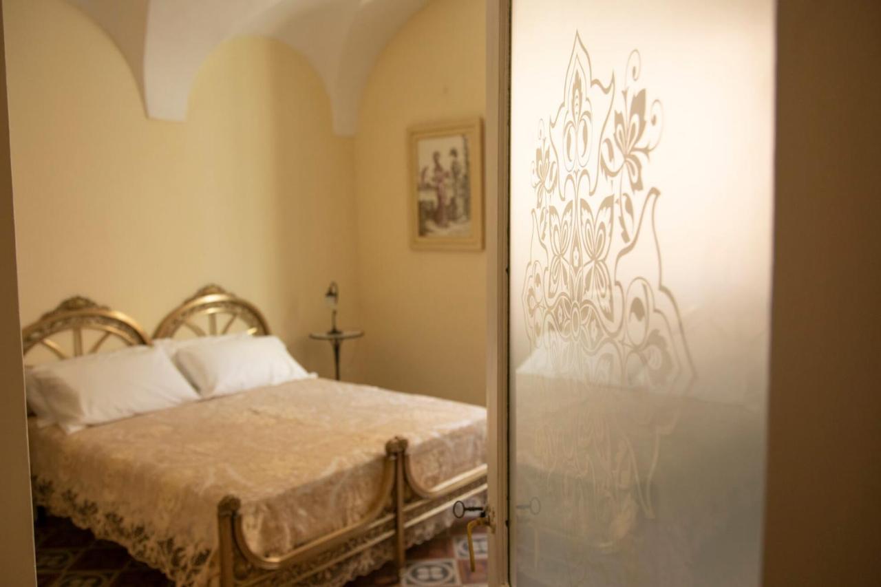 B&B Palazzo Lombardi 루체라 외부 사진
